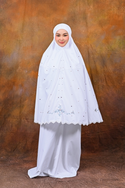 TELEKONG REIS ENGLISH COTTON- Embroidery Multicolor Roses